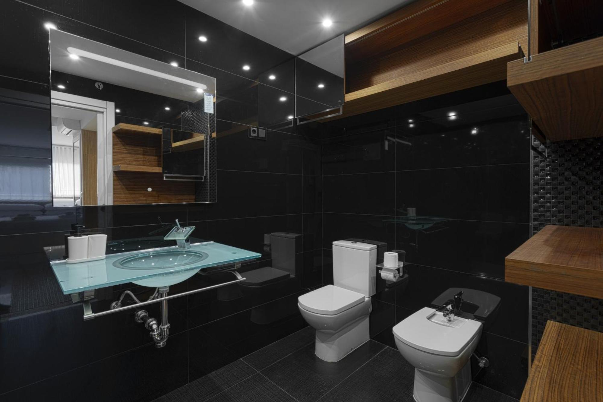 Beach Malagueta By Caleta Homes Malaga Bagian luar foto