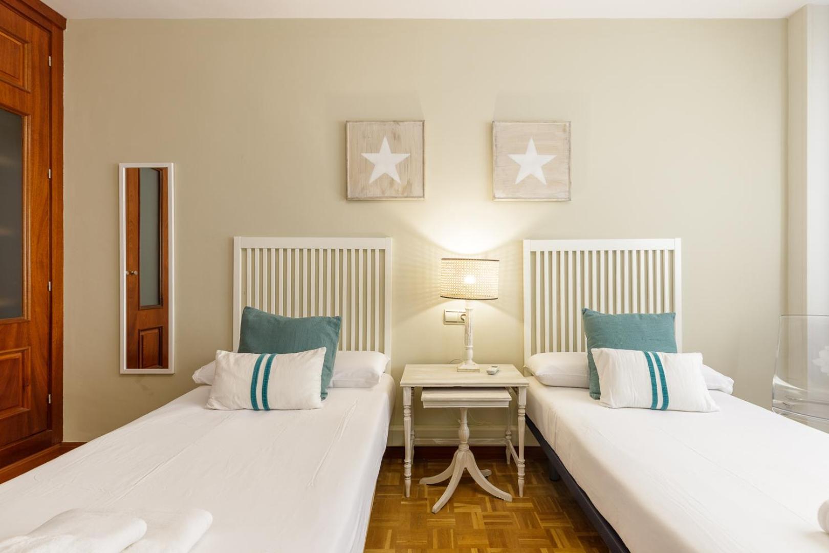 Beach Malagueta By Caleta Homes Malaga Bagian luar foto