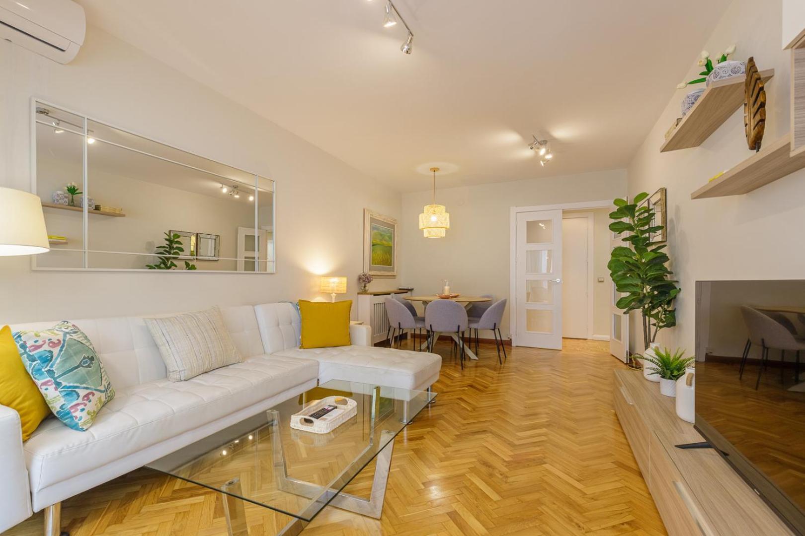 Beach Malagueta By Caleta Homes Malaga Bagian luar foto